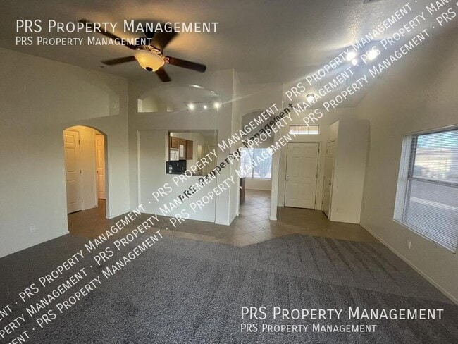 Building Photo - 1122 E Butler Dr