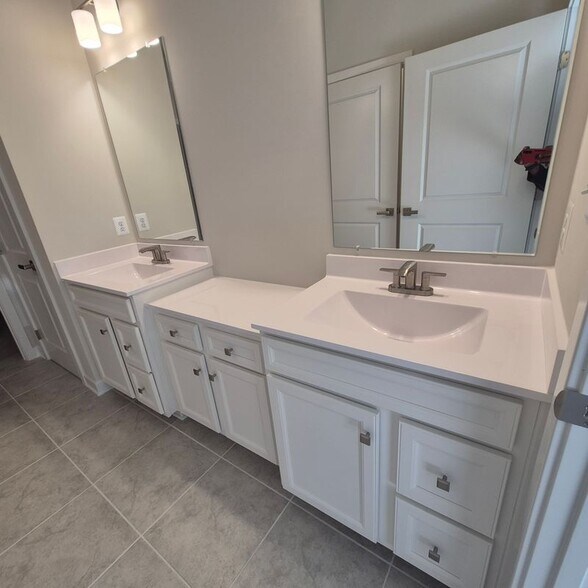 Building Photo - 961 Swilken Bridge Rd