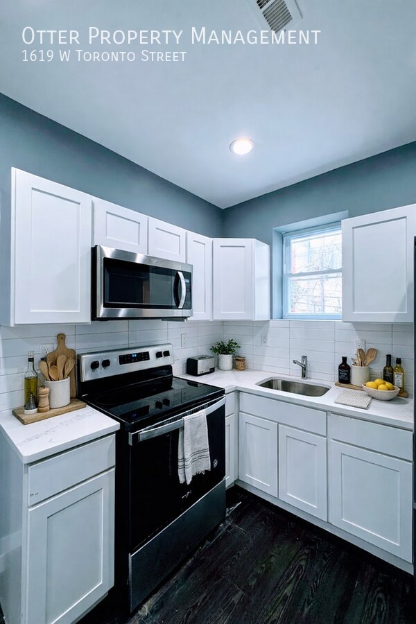 Building Photo - 1619 W Toronto St