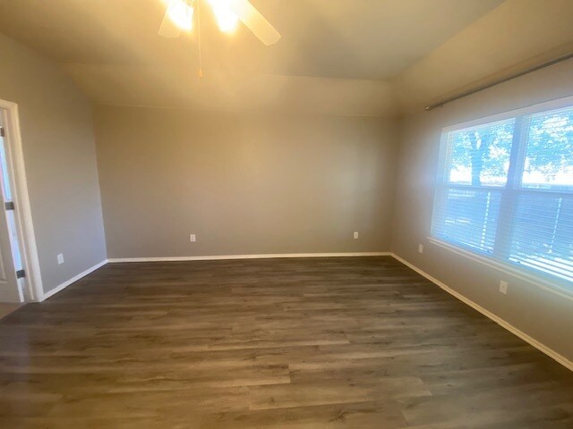 Building Photo - 14445 Timberdale Dr