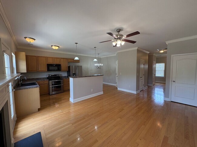 Building Photo - 735 Tulip Grove Rd