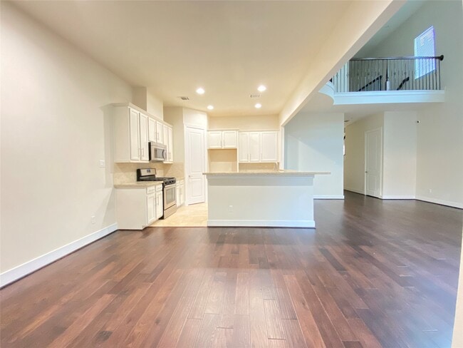 Building Photo - 9510 Cedarpost Square St