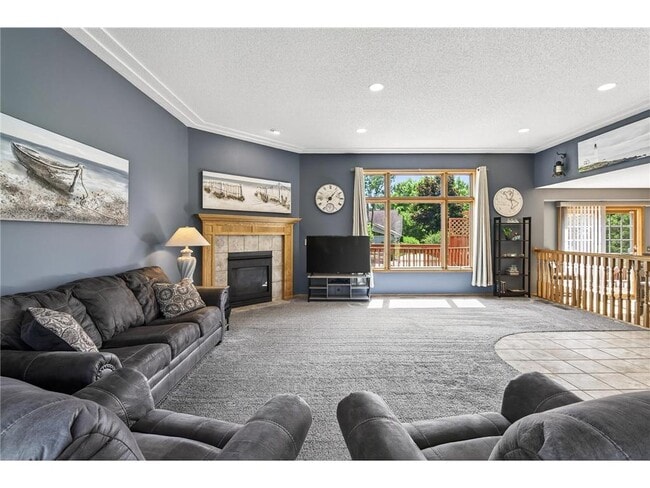 Building Photo - 4133 Sunset Trail N