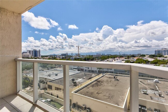 Building Photo - 7330 Ocean Terrace