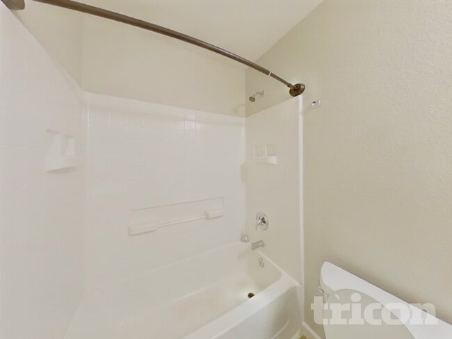 Building Photo - 12501 Shine Ave