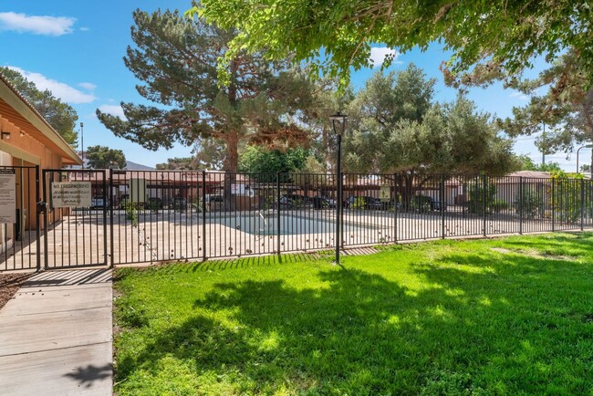 Building Photo - Spacious One-Bedroom Condo for Rent!