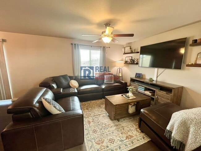 Building Photo - 10982 Rowley Dr