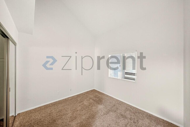 Building Photo - 26854 Claudette St