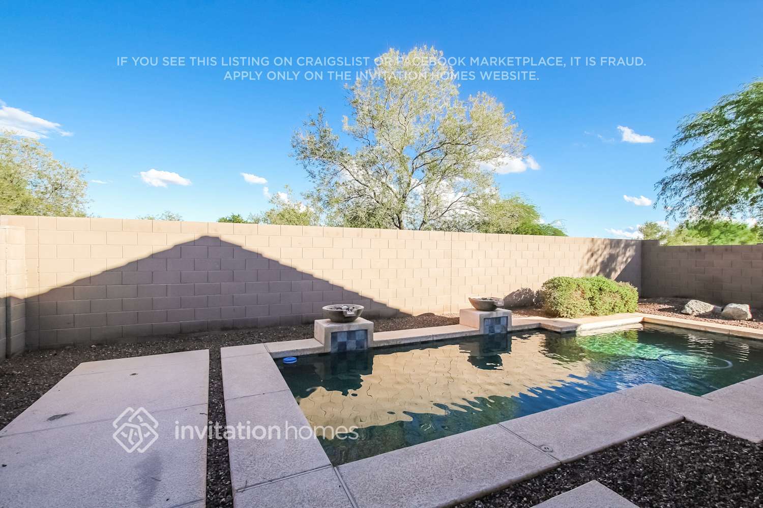 Building Photo - 781 S 167th Dr