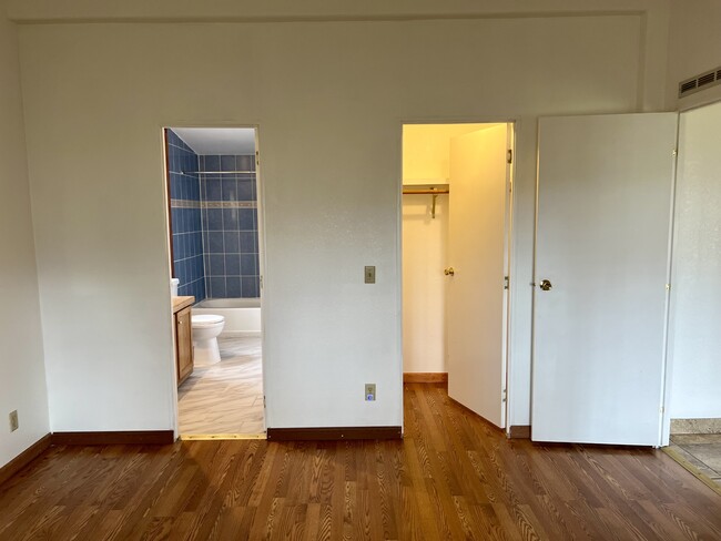 Building Photo - 5296 Comanche