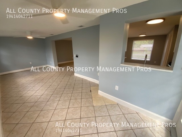 Building Photo - 5425 San Jose Dr