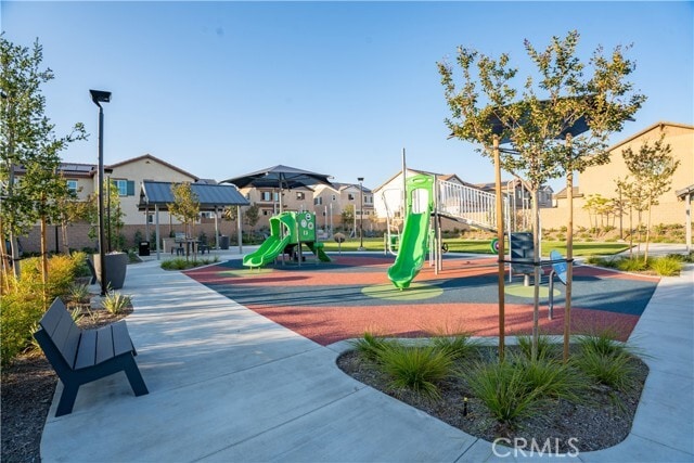Building Photo - 16042 Olivas St