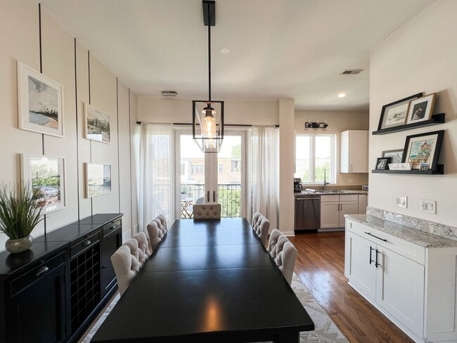 Building Photo - 2065 N Kedzie Blvd