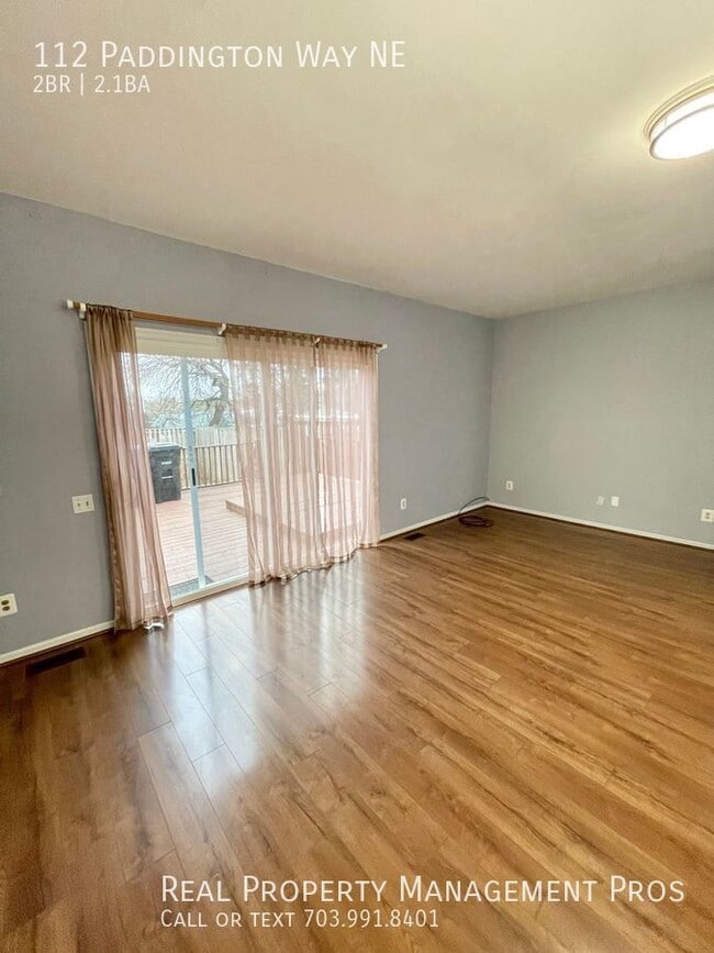 Building Photo - 112 Paddington Way NE