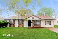 Building Photo - 1541 Younce St