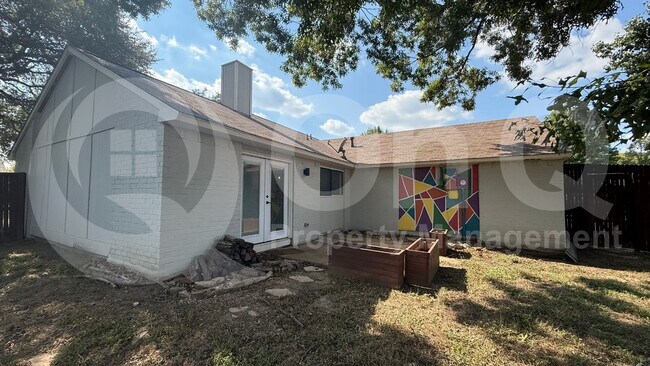 Primary Photo - 1313 Milford Dr