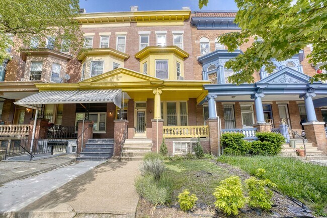 Building Photo - 2813 N Calvert St