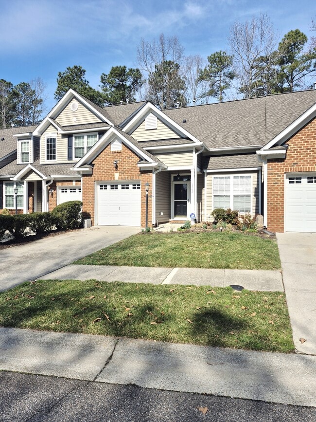 Building Photo - 1563 Providence Knoll Dr