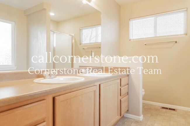 Building Photo - 7975 Superior Hill Pl