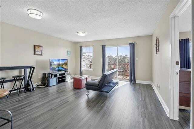 Building Photo - 4800 Pontchartrain Dr