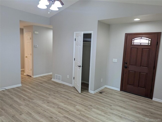 Building Photo - 2067 Woodpark Dr