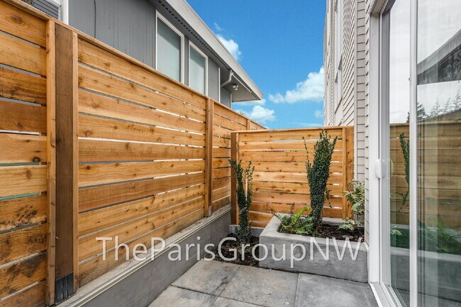 Building Photo - Stunning Mod West Seattle TH * Roof Deck Views, AC & Upgrades!