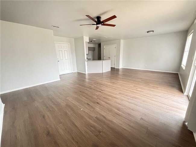 Building Photo - 2839 Adrian Ave