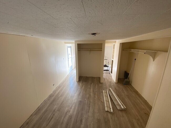 Building Photo - 3220 Sonnet Rd