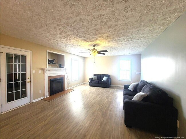 Building Photo - 972 Screech Owl Dr