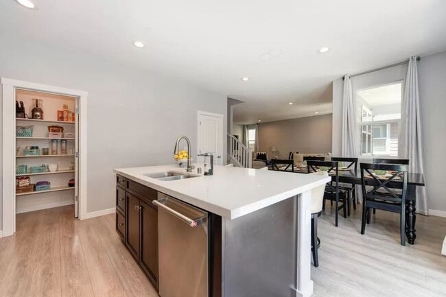 Building Photo - Gorgeous 4 Bedroom Patio Home in Rocklin