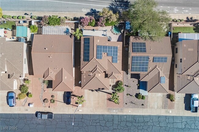 Building Photo - 138 Cam Capri