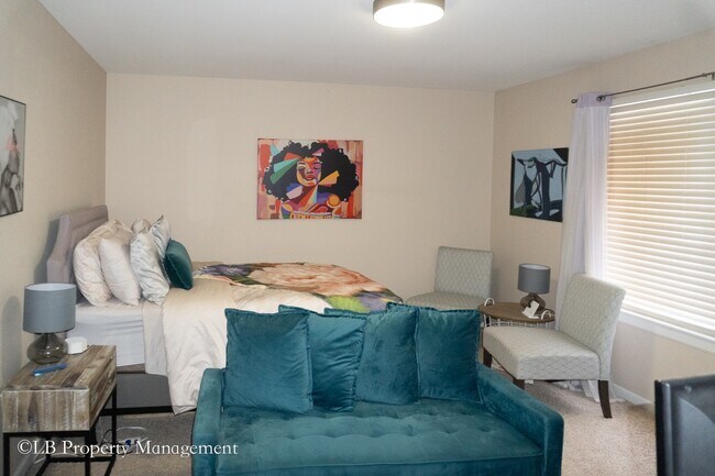 Building Photo - 4780 N Foxtail Dr