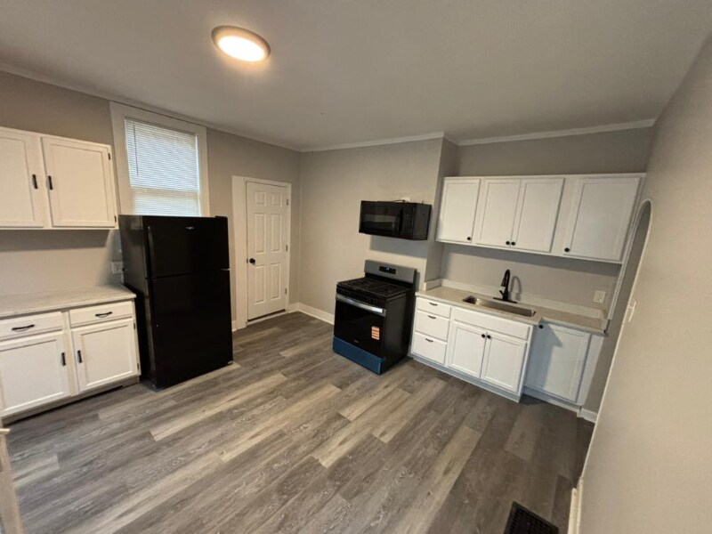 Building Photo - 631 Melwood Ave