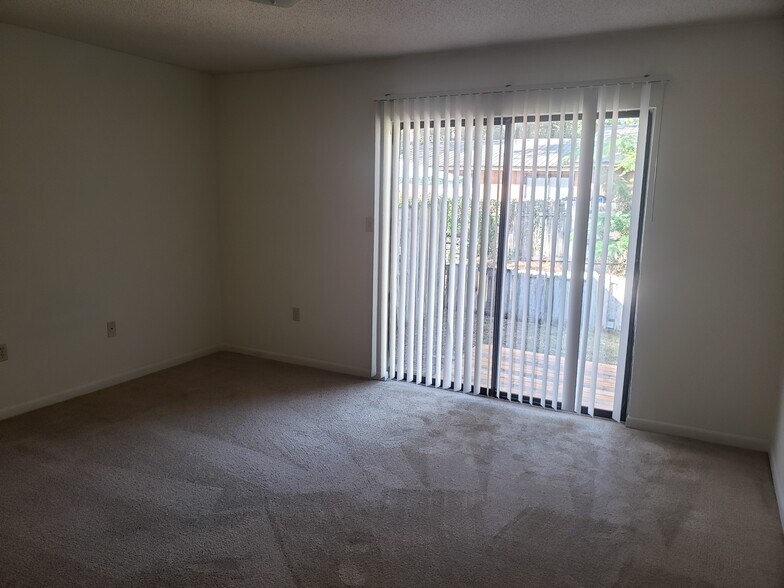 Master bedroom - 25 6th St
