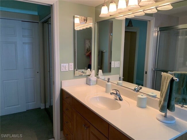 Building Photo - 13290 Medinah Cir W
