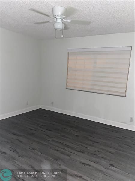 Building Photo - 401 SW 86th Ave