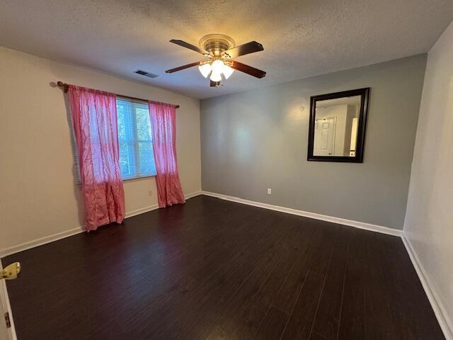 Building Photo - 1831 Huckleberry Dr