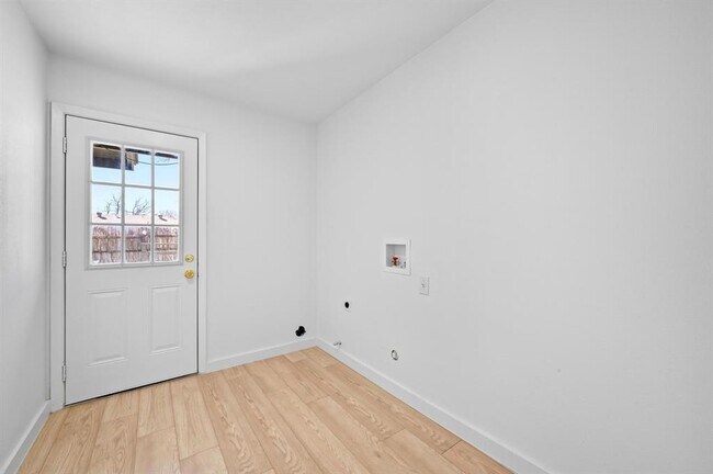 Building Photo - 1017 Cripple Creek Dr