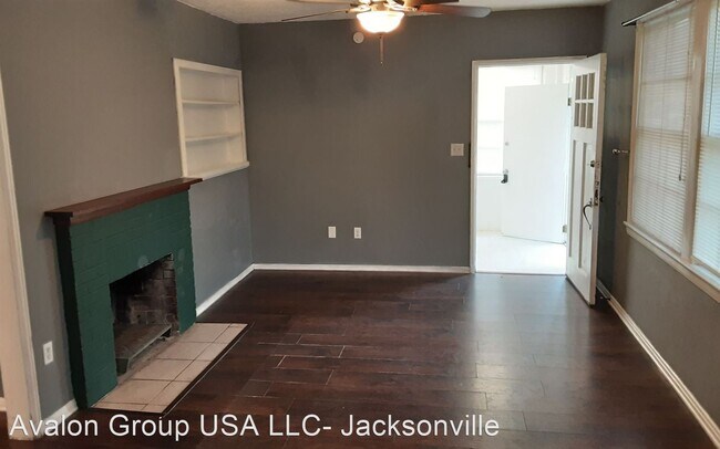 Building Photo - 2 br, 1 bath House - 8052 Hawthorne St