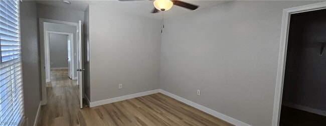 Building Photo - 395 Kensington Palace Ave