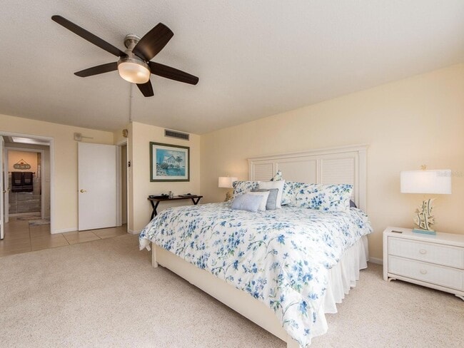 Building Photo - 675 S Gulfview Blvd