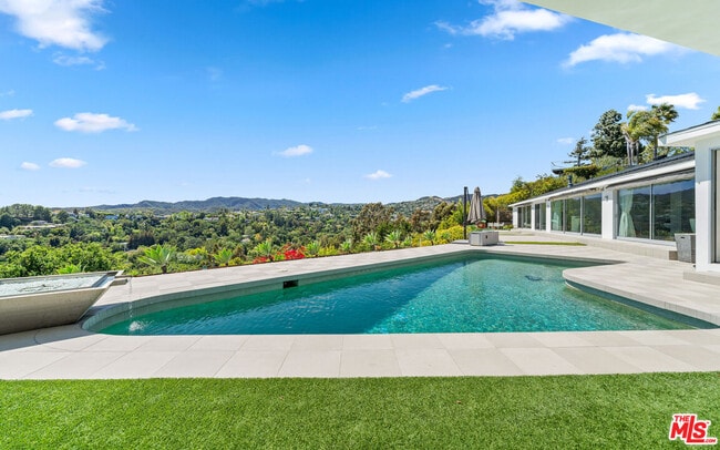 Building Photo - 849 Glenmere Way