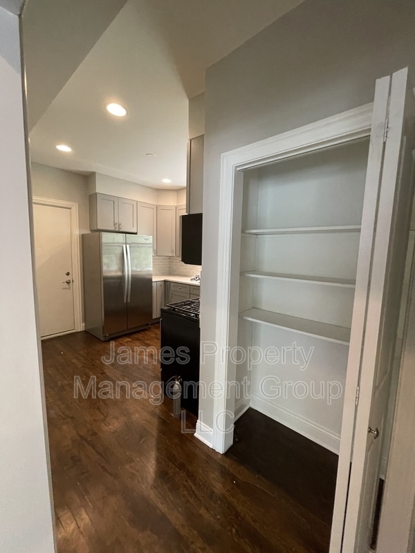 Building Photo - 5669 N Magnolia Ave