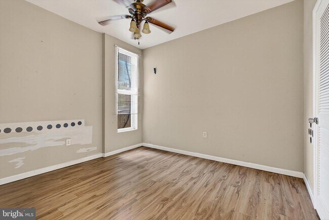 Building Photo - 4668 York Rd