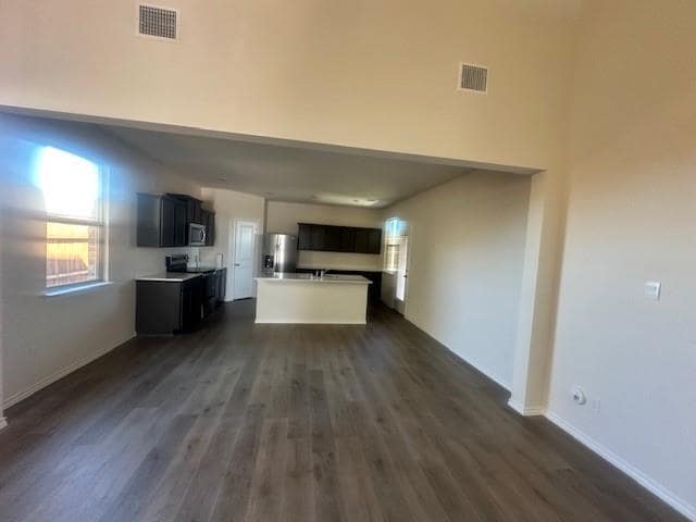 Building Photo - 4517 River Run Rd