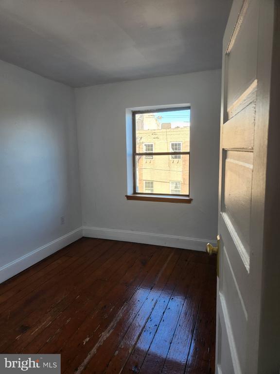 Building Photo - 626 S 10th St