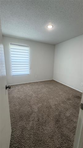 Building Photo - 701 E Kirnwood Dr