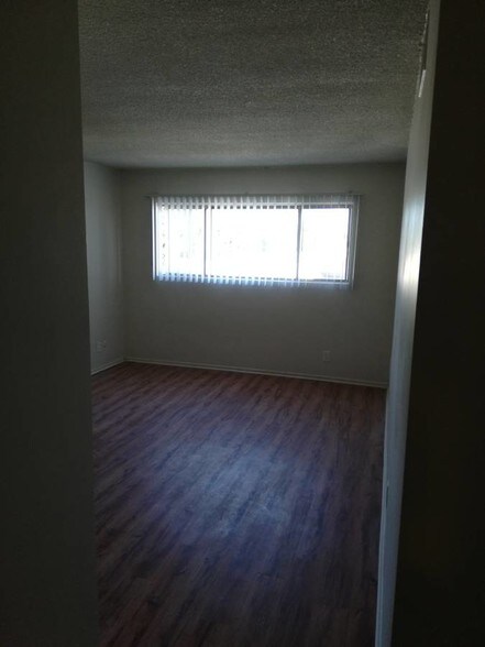 Building Photo - 7009 Coldwater Canyon Ave