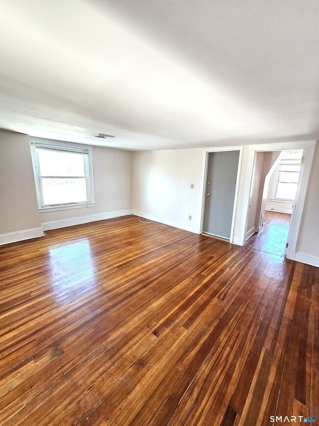 Building Photo - 37 Bloomfield Ave