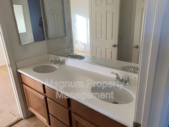 Building Photo - 29675 Ski Ranch St